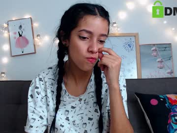 سكس الام وابنها ام بزازها كبيرة بحاجة للنيك الصعب