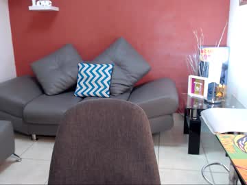 ينيك امه في الشارع